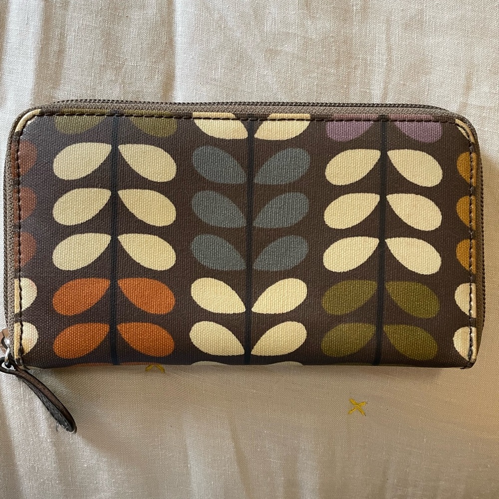 Orla Kiely zip wallet.